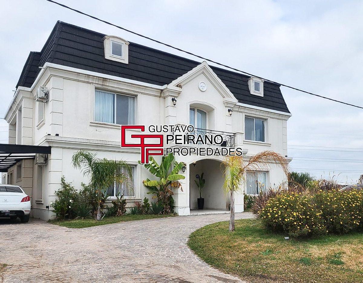 Casa en venta Club Manuel Belgrano, Barrio Cerrado.