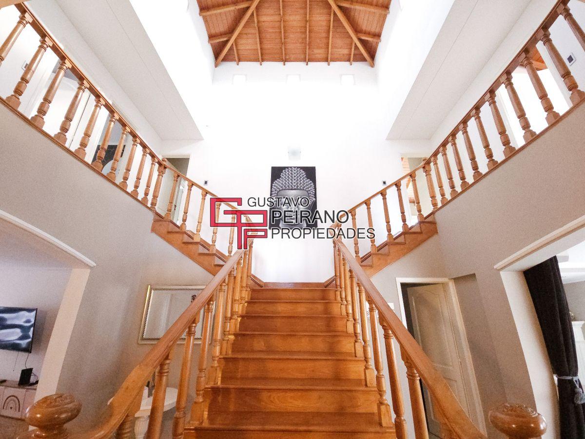 Foto de Casa En Venta En Septiembre, Barrio Cerrado En Escobar, 5 Dormitorios Y, imagen 2