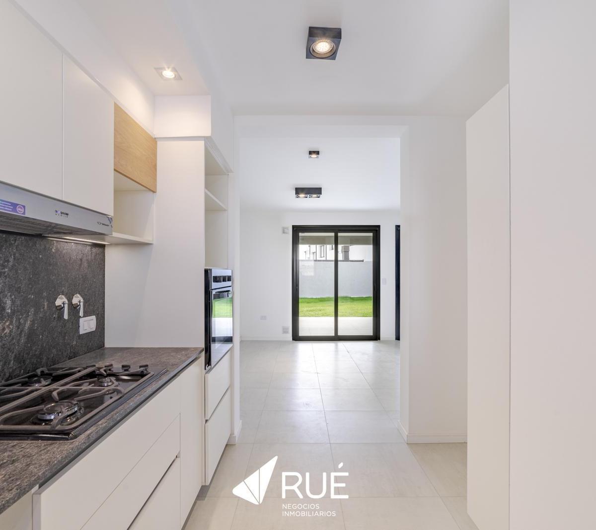 Foto de Duplex en Venta en Lomas de Manantiales, 3 dormitorios, a estrenar, imagen 2