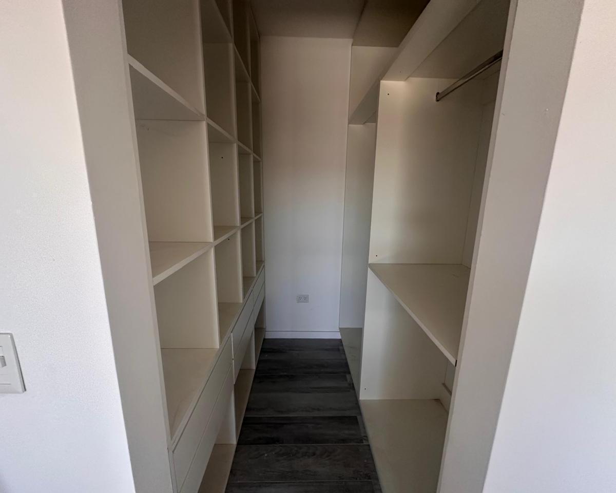 Foto de Cuadruplex en Venta en Prados de Manantiales.2 dormitorios, Premium, imagen 2