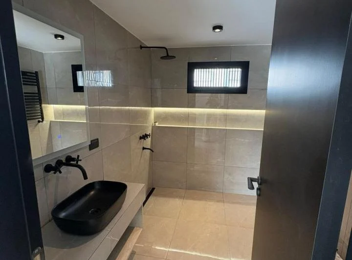 Duplex en Alquiler en Prados de Manantiales. 3 dormitorios. Terraza 5