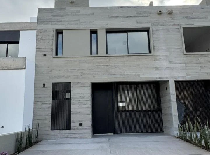 Duplex en Alquiler en Prados de Manantiales. 3 dormitorios. Terraza 1