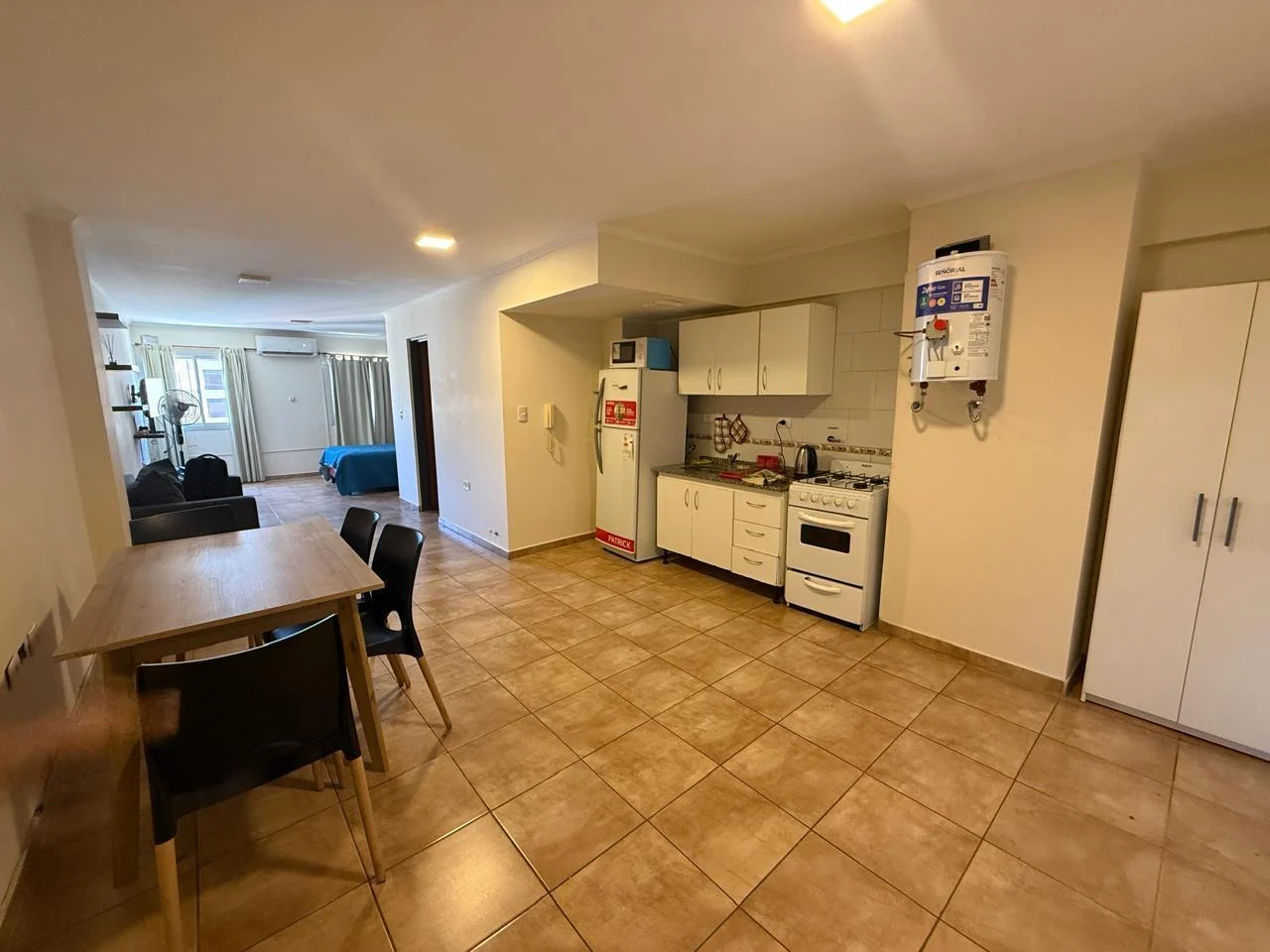 Foto de Departamento en Venta en Alberdi. Monoambiente. Amoblado. Ideal, imagen 5