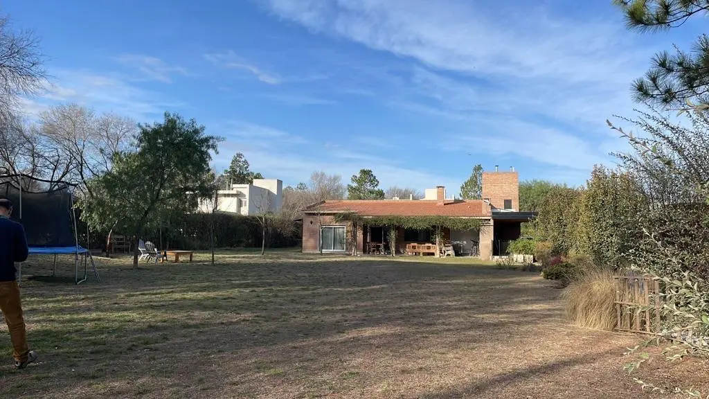 Casa en Venta en La Paloma, Villa Allende. 4 dormitorios. 4