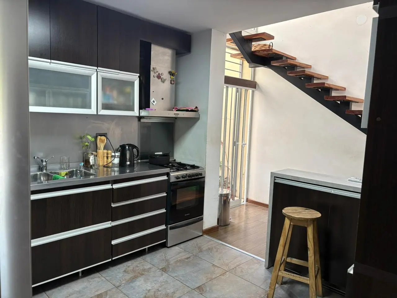 Casa en  Venta en Residencial Santa Ana, 5 dormitorios, Apto Crédito 4