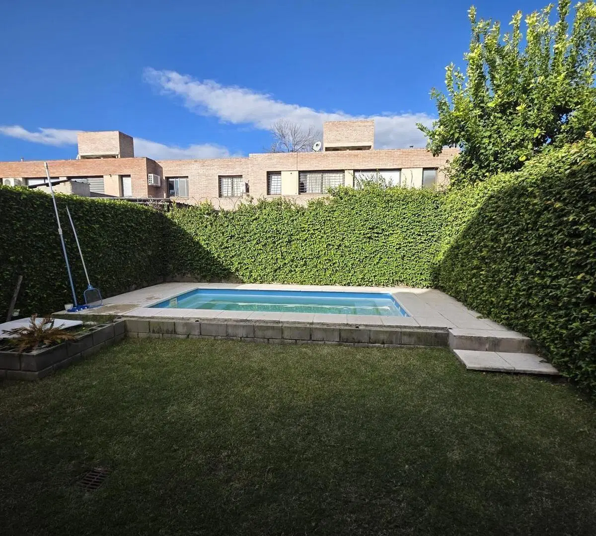 Duplex en Venta en Housing La Gigena, 3 dormitorios, Pileta 3