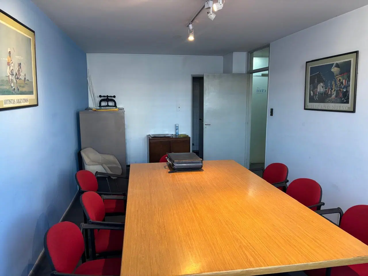 Oficina en Venta en el Centro, 75 m², Con Cochera 2