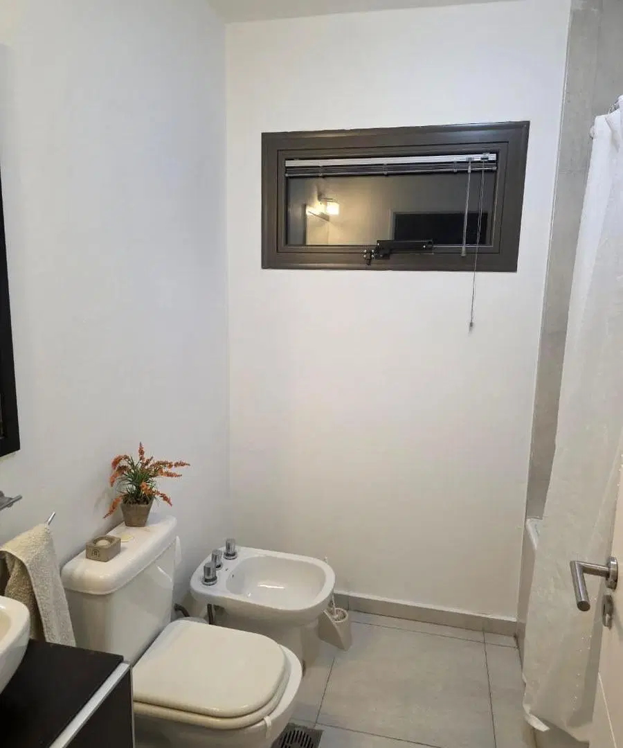 Casa en Venta en Villa Warcalde, 3 dormitorios, Pileta, Con Escritura. 4
