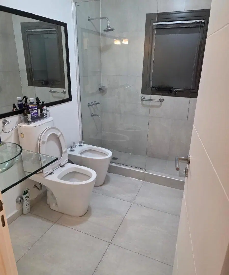 Casa en Venta en Villa Warcalde, 3 dormitorios, Pileta, Con Escritura. 5