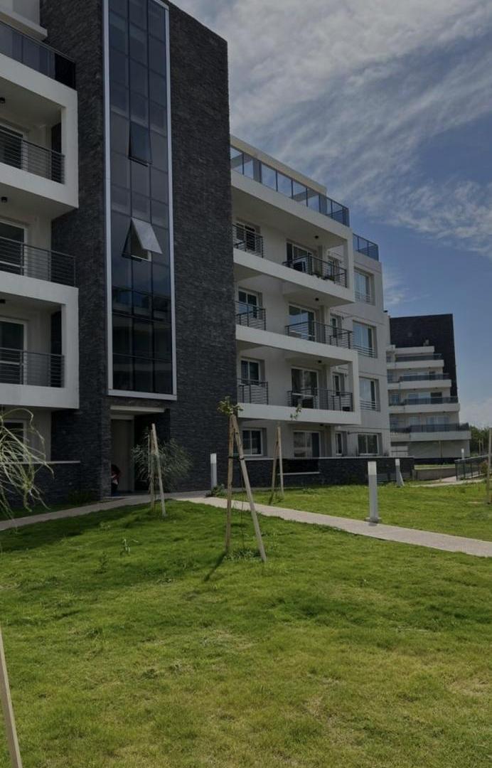 Departamento en Venta en Fontanas del Sur II, 2 dormitorios, Balcón Amplio