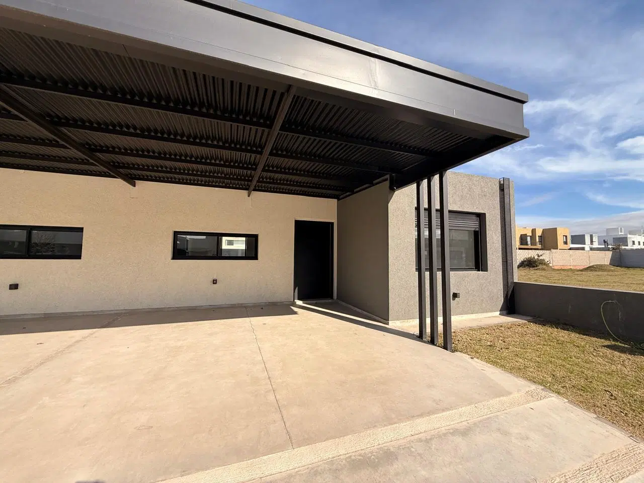 Duplex en Venta en San Ignacio Village. 2 dormitorios. 2 baños 2