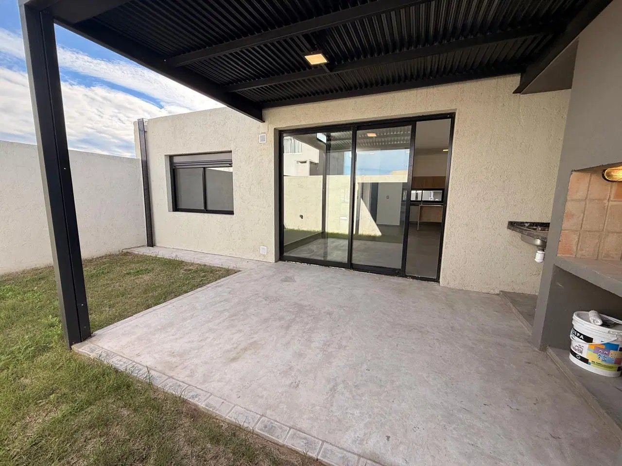 Duplex en Venta en San Ignacio Village. 2 dormitorios. 2 baños 8