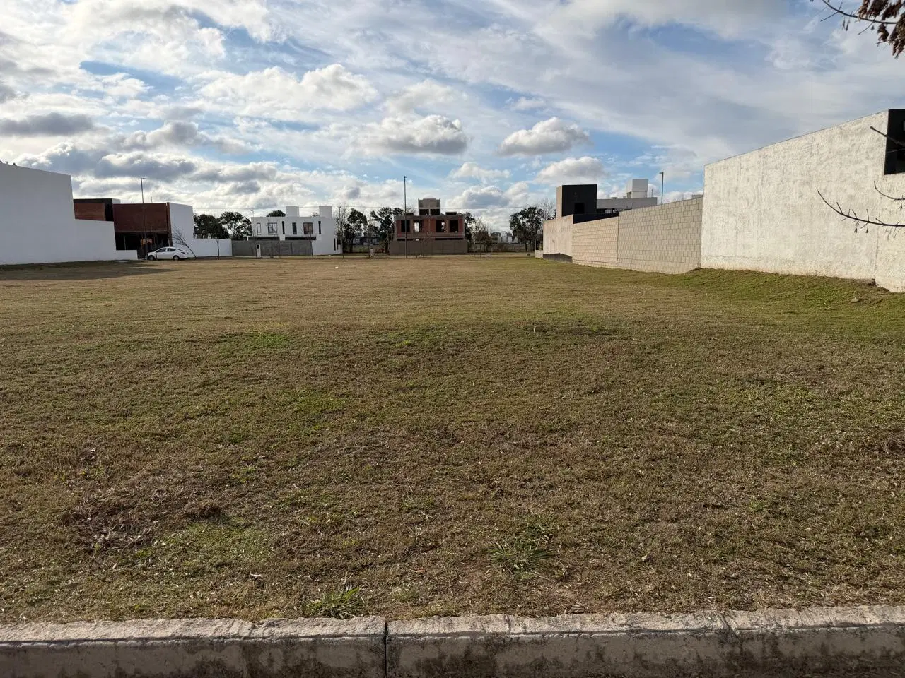 Lote en Venta en Distrito Sur, 360 m², uso Residencial. 3