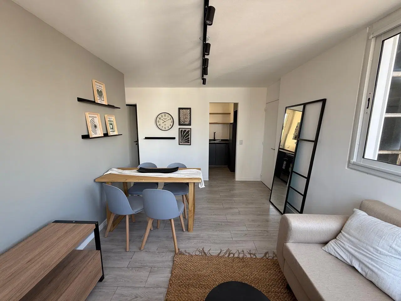 Departamento en Venta en Nueva Córdoba. 2 dormitorios.Reciclado.Amoblado y equipado 1
