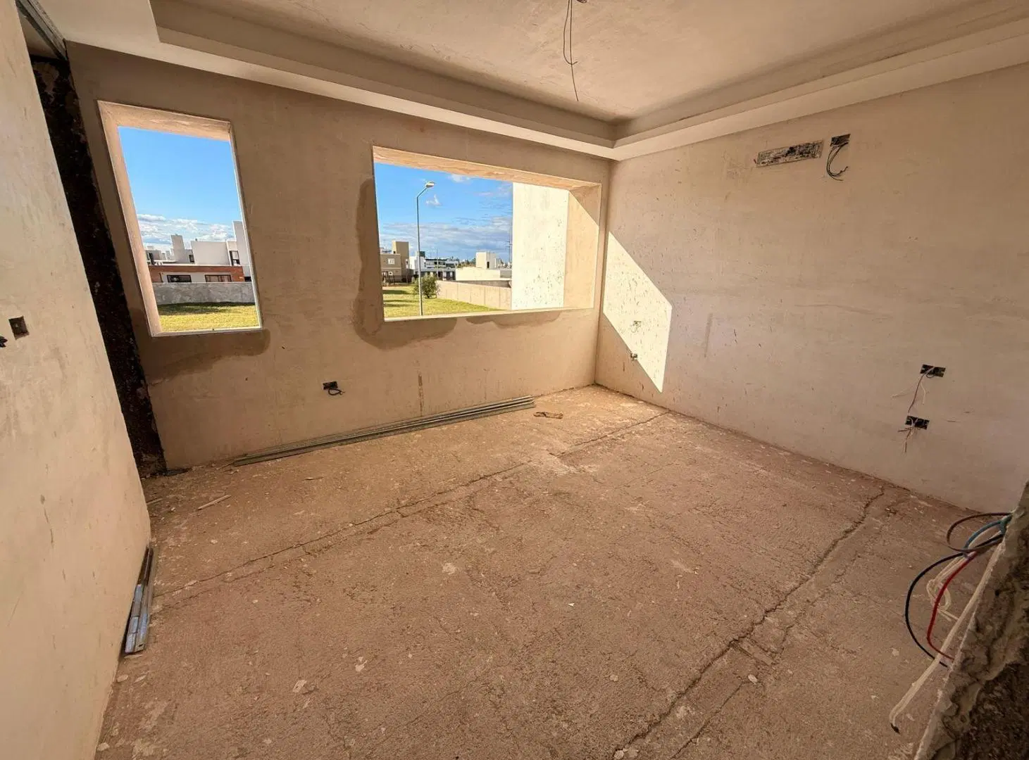 Duplex en venta en Solares de Manantiales. 3 dormitorios 4