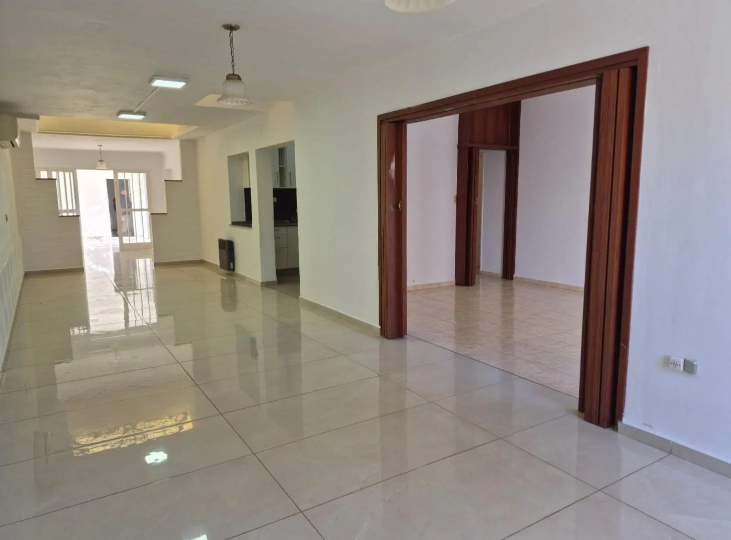 INAUDI - CASA - VENTA - 3 DORMITORIOS - PATIO - COCHERA - GALERIA - APTO CREDITO 4