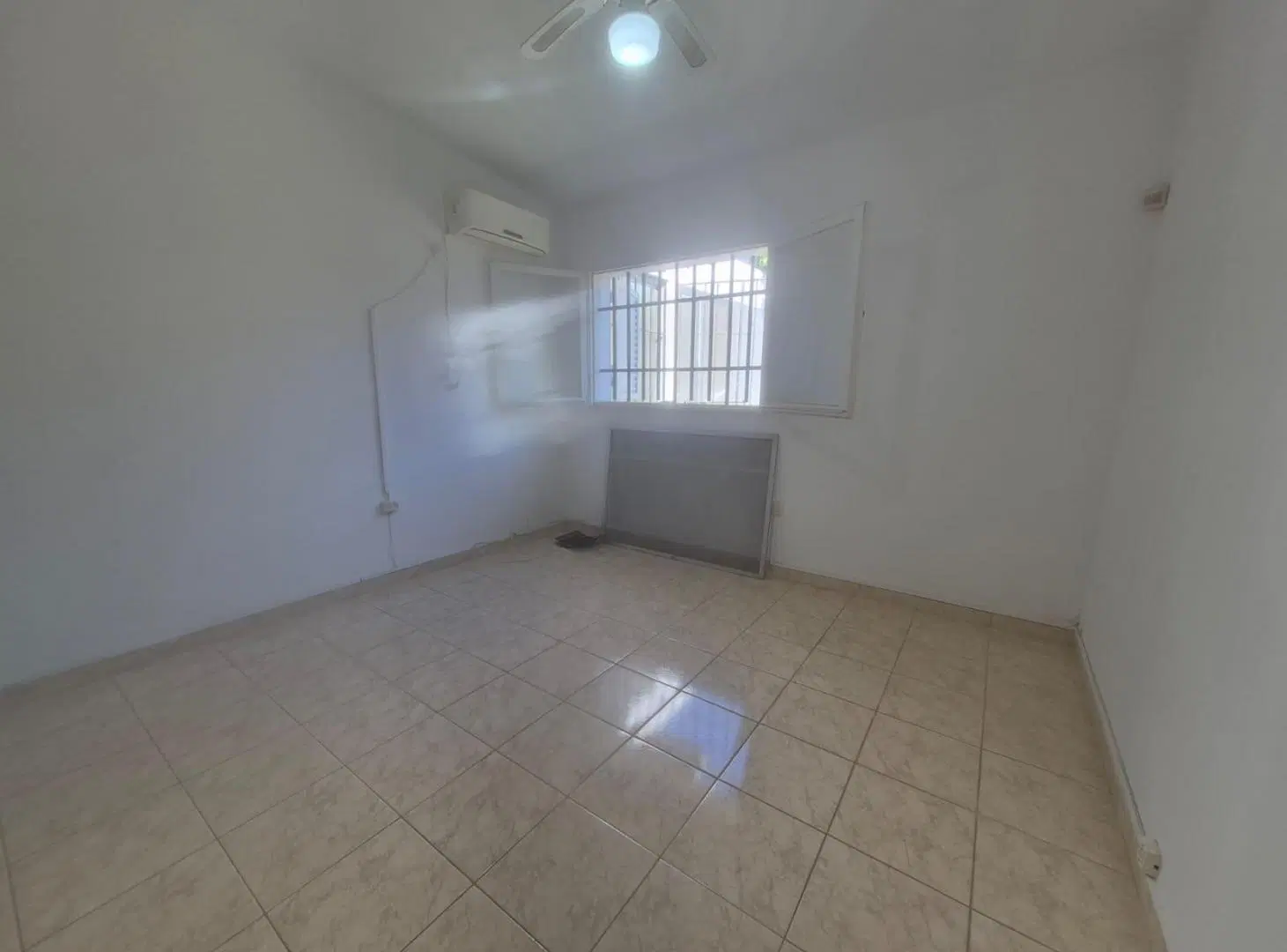 INAUDI - CASA - VENTA - 3 DORMITORIOS - PATIO - COCHERA - GALERIA - APTO CREDITO 8