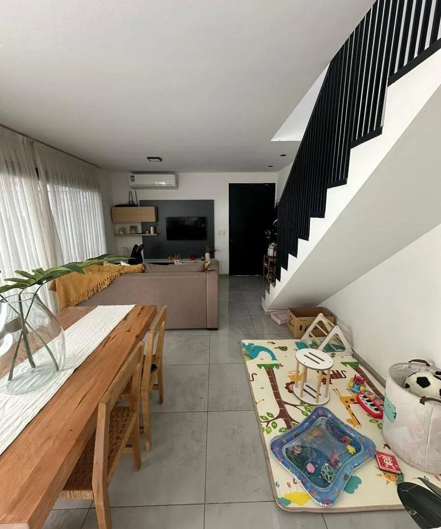 DUPLEX EN VENTA EN SAN IGNACIO VILLAGE 2 DORMITORIOS 2 BAÑOS PATIO 3