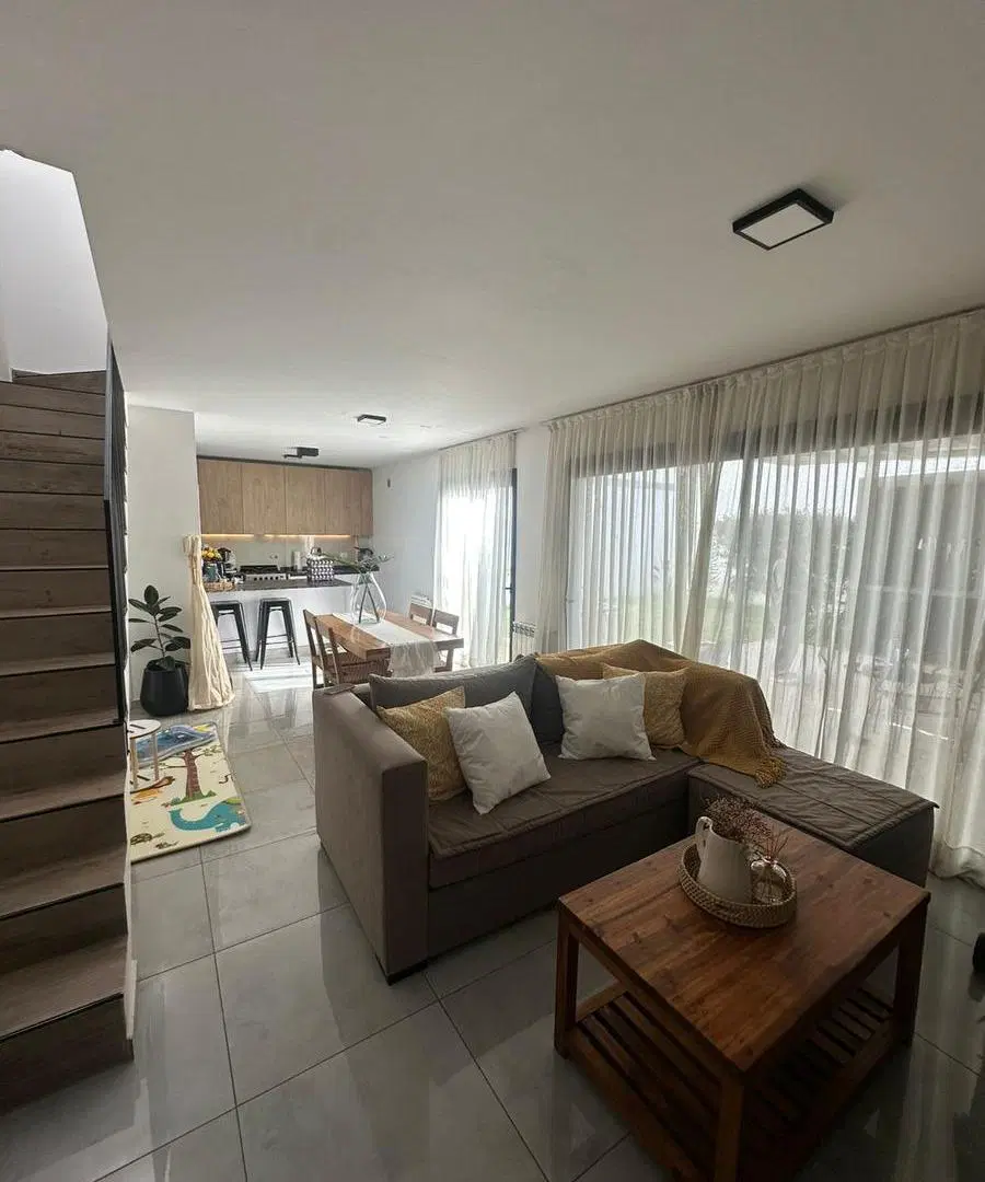 DUPLEX EN VENTA EN SAN IGNACIO VILLAGE 2 DORMITORIOS 2 BAÑOS PATIO 2