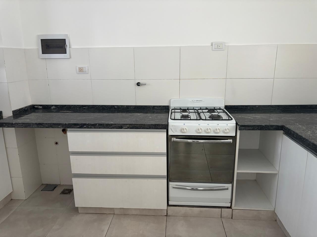Foto de Duplex en Alquiler en Miradores de Manantiales I, 3 dormitorios, Patio., imagen 1