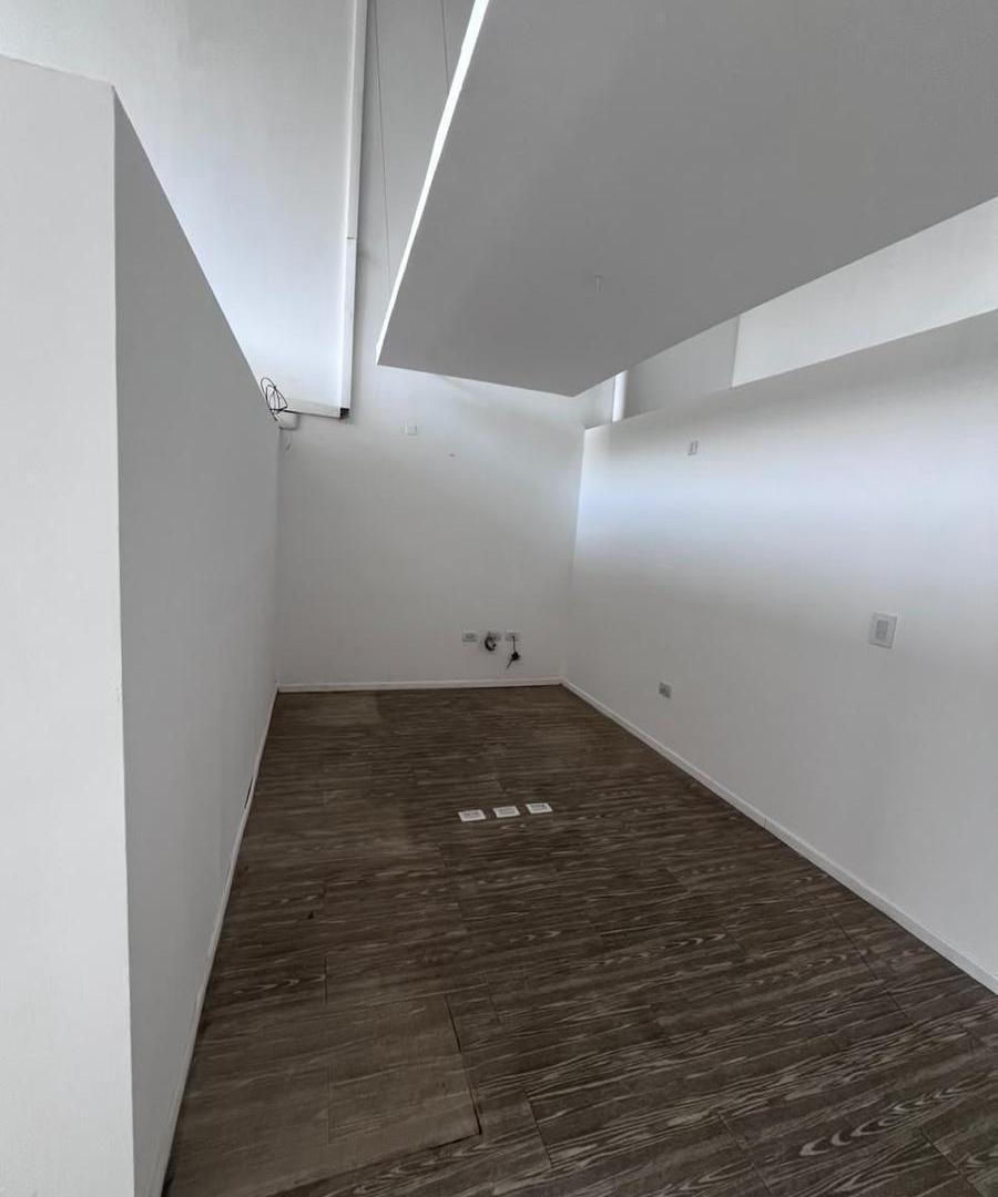 Foto de Local en Alquiler en Intercountry, 45 m²., imagen 4