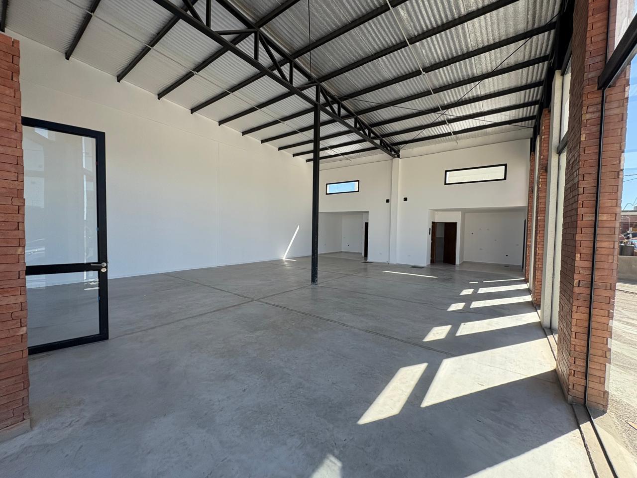 Foto de Locales Contiguos en Alquiler en Docta - Avenida 3, 2 baños, 80 m² cada, imagen 5