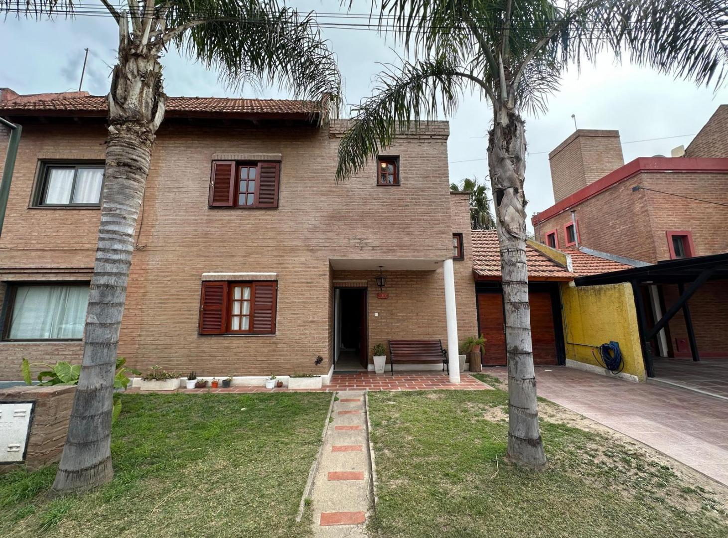 Foto de Casa en Venta en Palmas de Claret, 3 dormitorios, Jardín y Galería., imagen 3