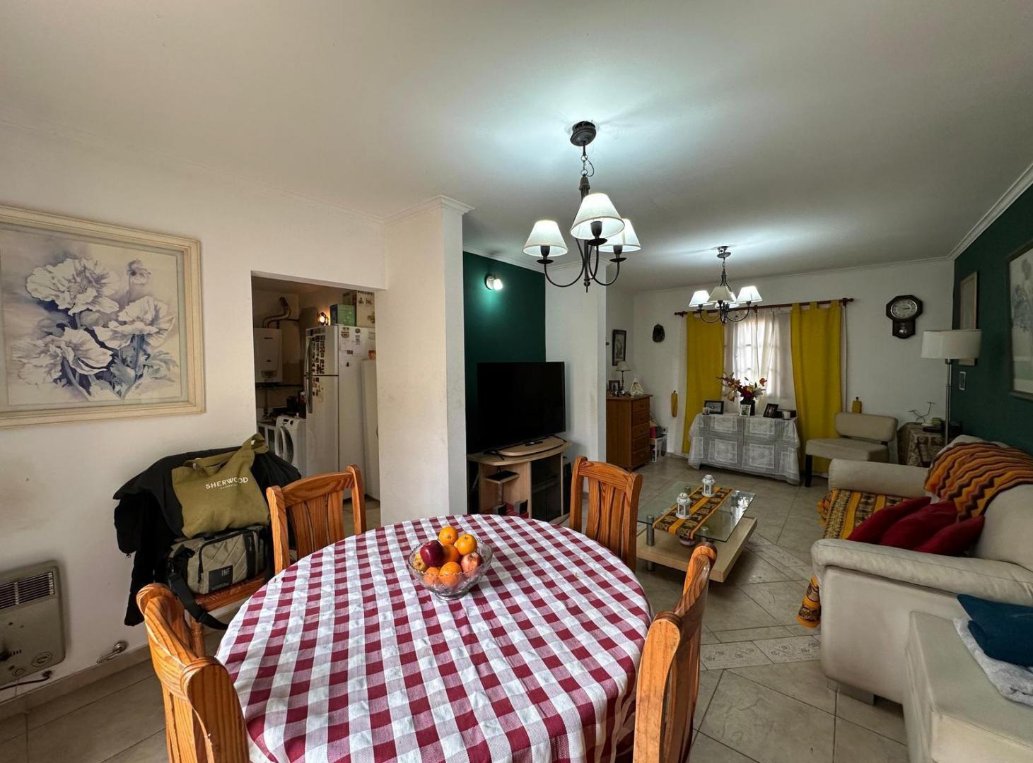 Foto de Casa en Venta en Palmas de Claret, 3 dormitorios, Jardín y Galería., imagen 2
