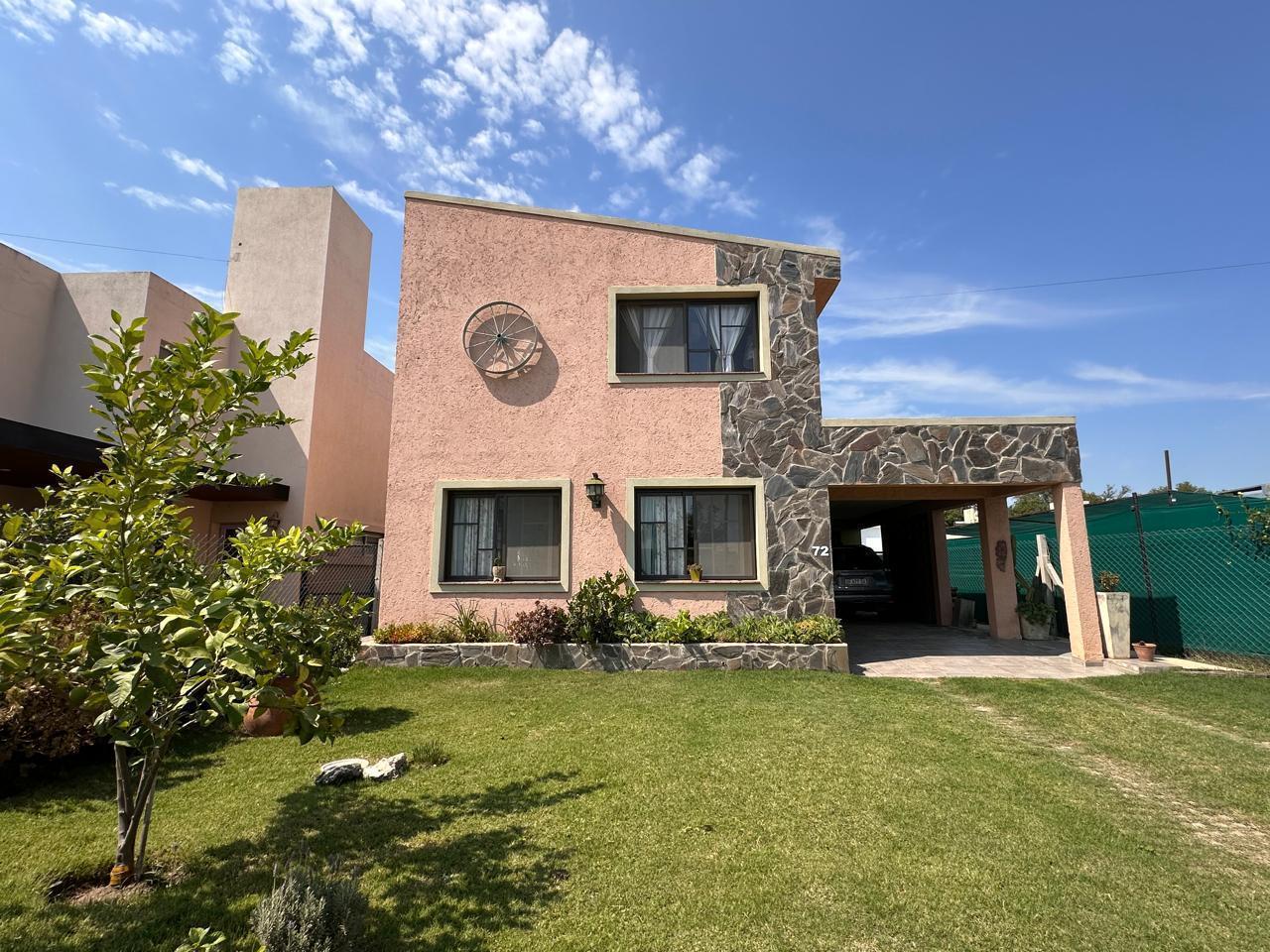 Foto de Casa en Venta en Solares del Sur. 3 dormitorios. Pileta., imagen 1