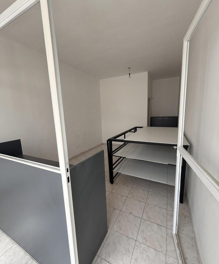 Foto de Local en Alquiler en Marqués de Sobremonte, 26 m², Baño., imagen 5