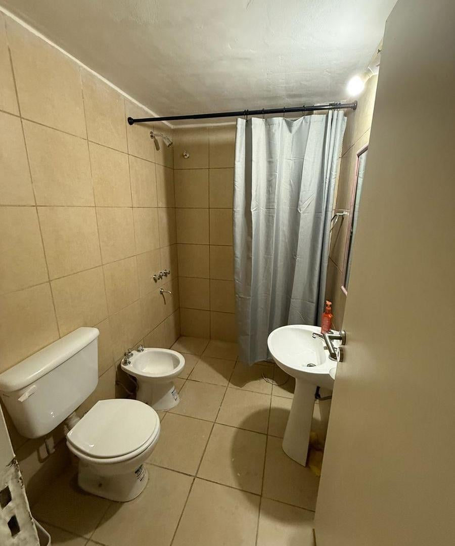 Foto de Local en Alquiler en Marqués de Sobremonte, 26 m², Baño., imagen 2
