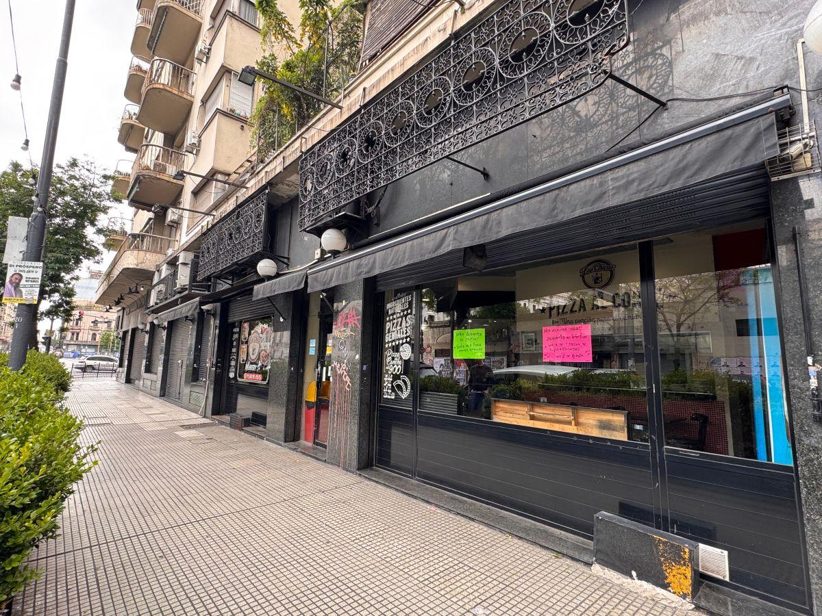 VENTA EXCELENTE LOCAL COMERCIAL SOBRE IMPORTANTE AVENIDA EN MONSERRAT (ZONA CONGRESO)