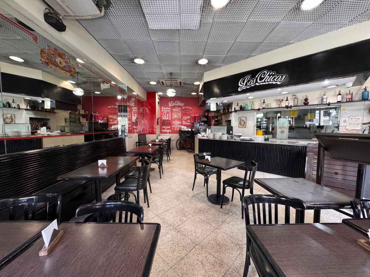 Foto de VENTA EXCELENTE LOCAL COMERCIAL SOBRE IMPORTANTE AVENIDA EN MONSERRAT, imagen 2