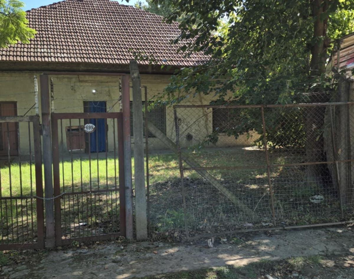 Venta Terreno y Casa a Refaccionar 3