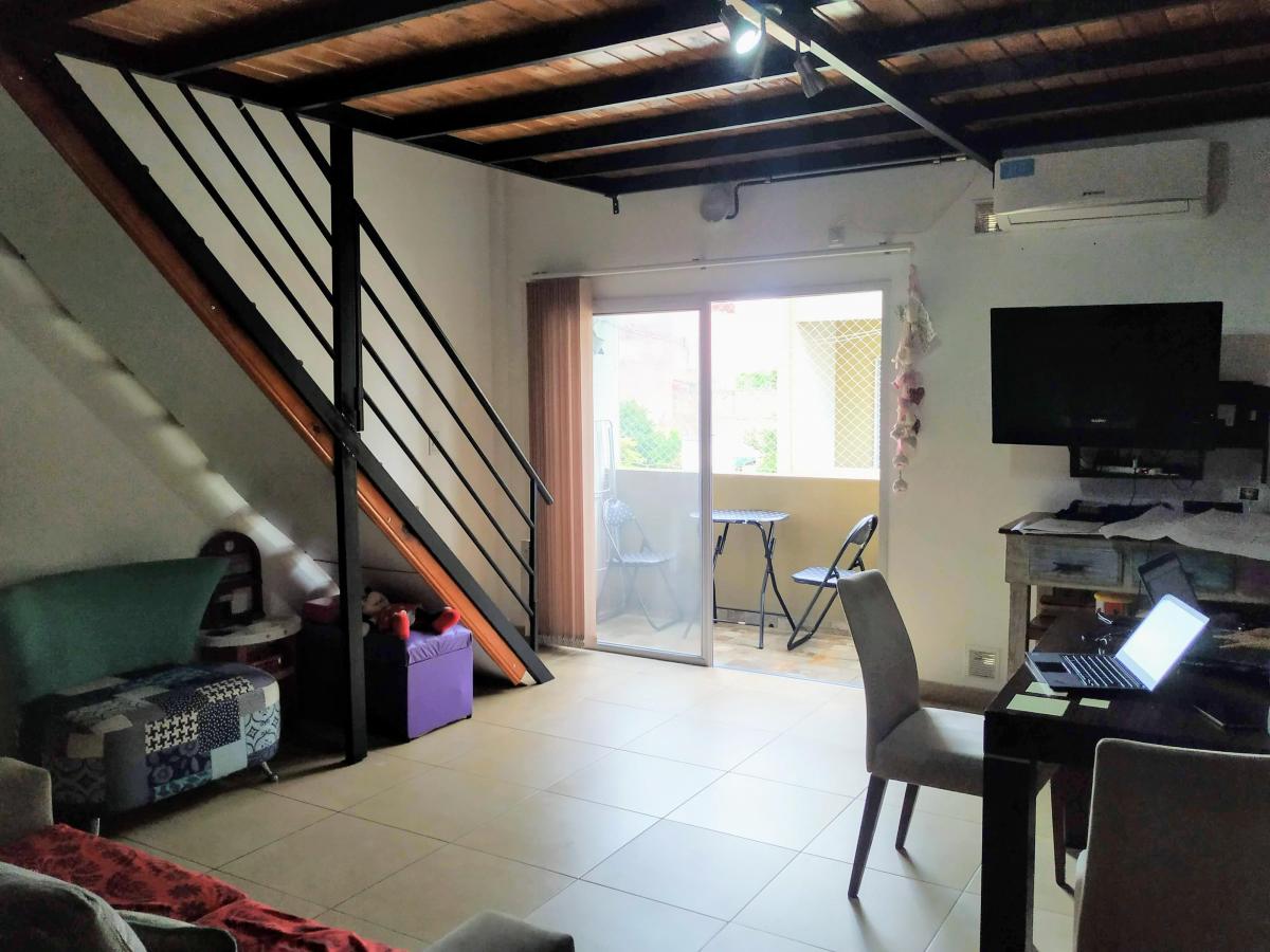 Oportunidad Muy Lindo Depto 2/3 Amb. en 2do Piso. 2