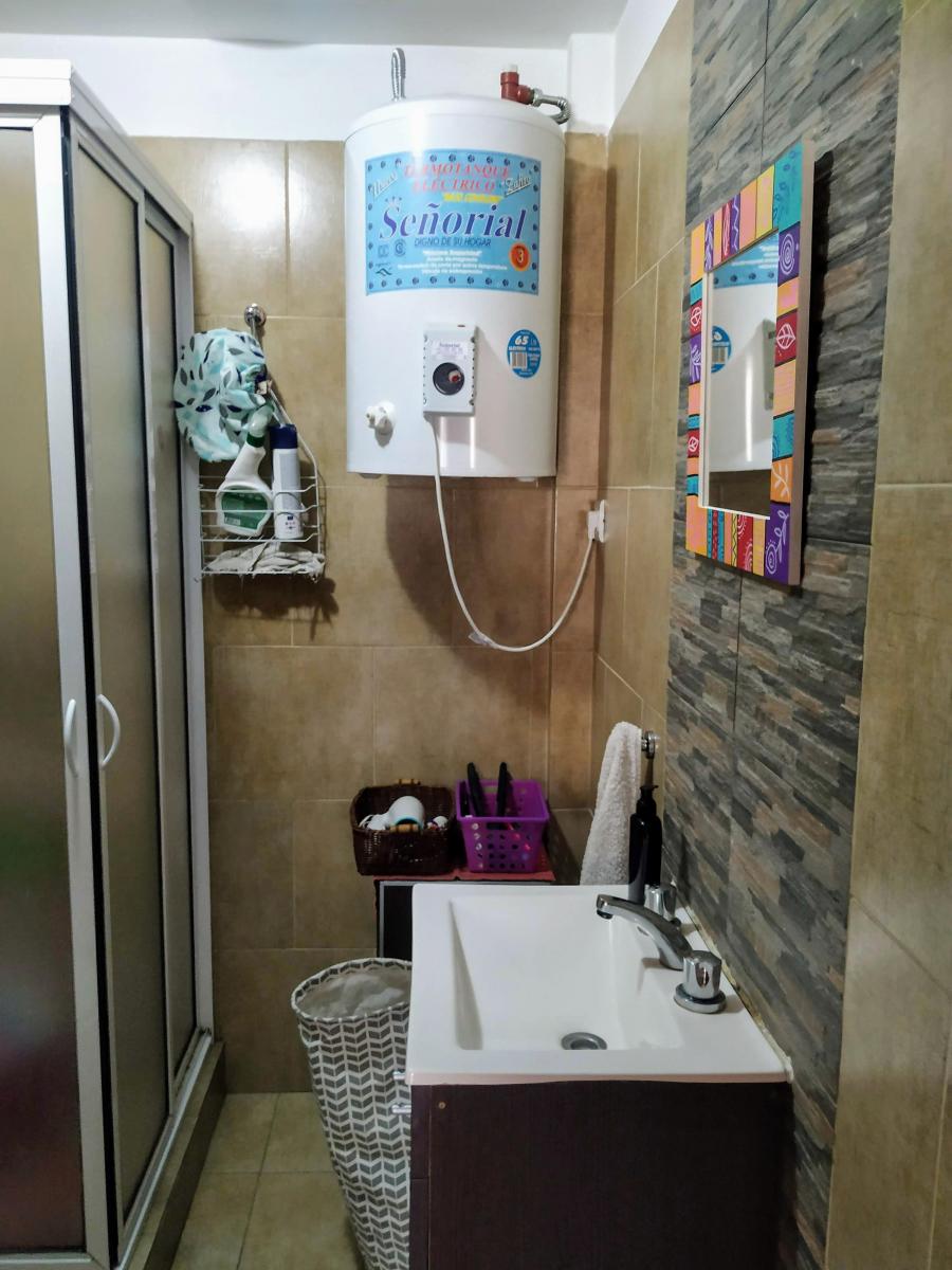 Oportunidad Muy Lindo Depto 2/3 Amb. en 2do Piso. 4