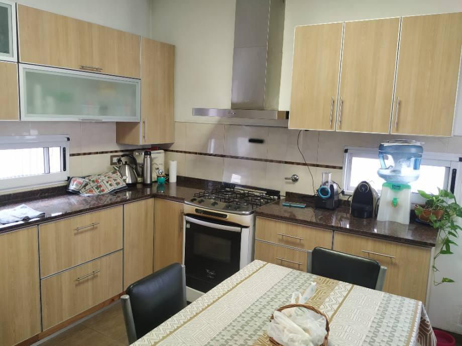 Muy Linda Casa 4 Ambientes con Patio y Terraza 1