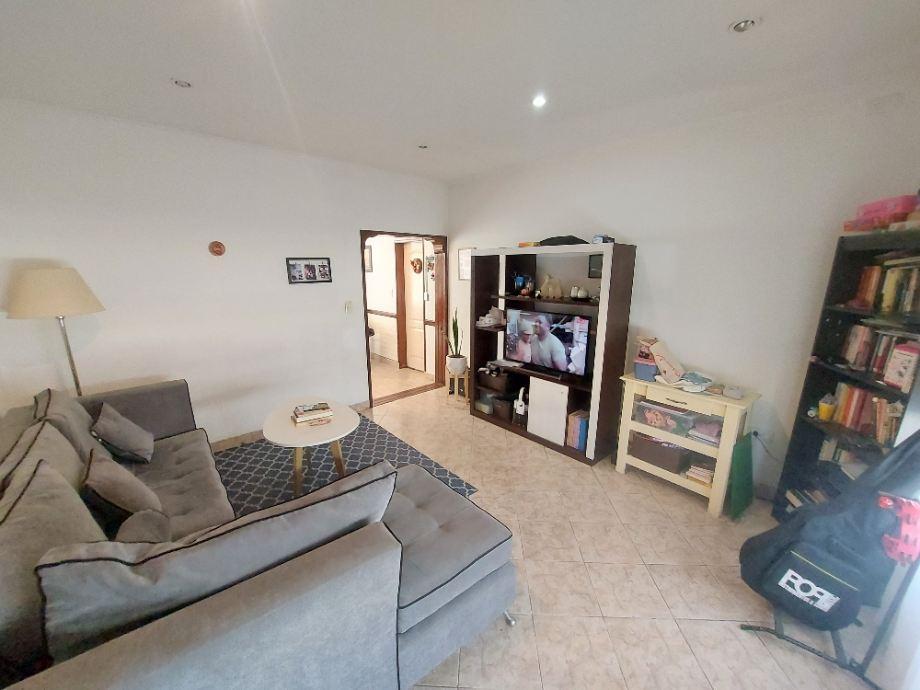 Muy Linda Casa PH 4 Ambientes con Garage y Amplio Patio 1
