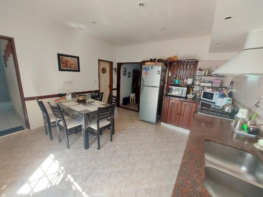 Muy Linda Casa PH 4 Ambientes con Garage y Amplio Patio 5