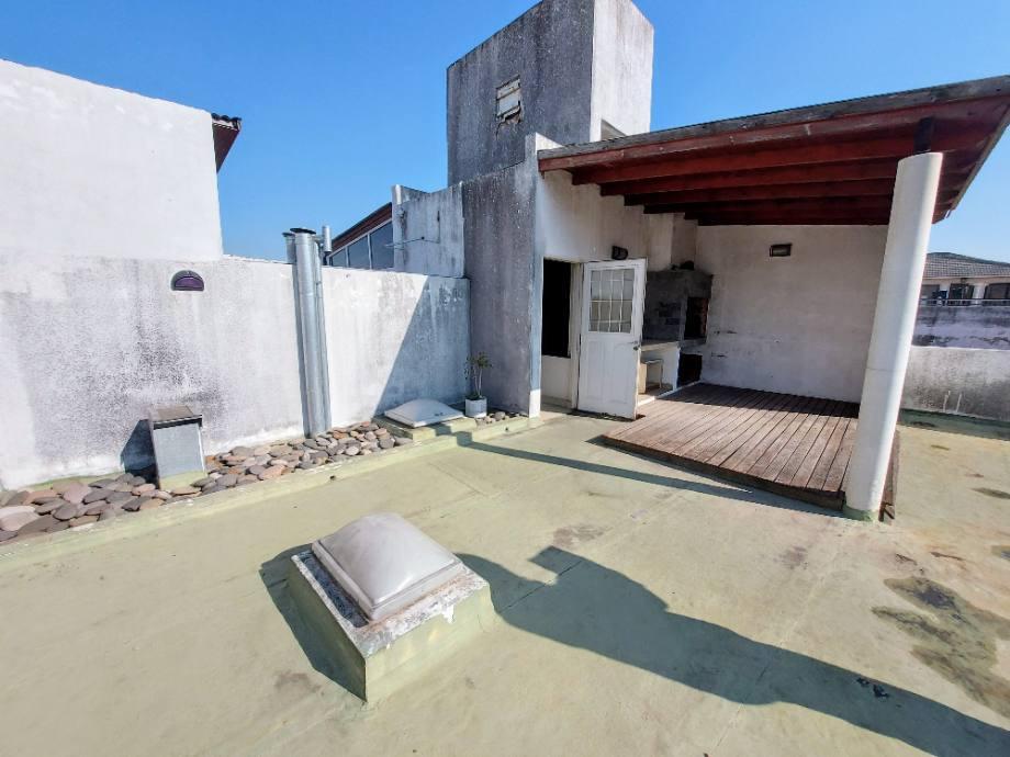 Foto de DEPARTAMENTO 3 AMBIENTES CON AMPLIA TERRAZA - EXCELENTE UBICACIÓN, imagen 4