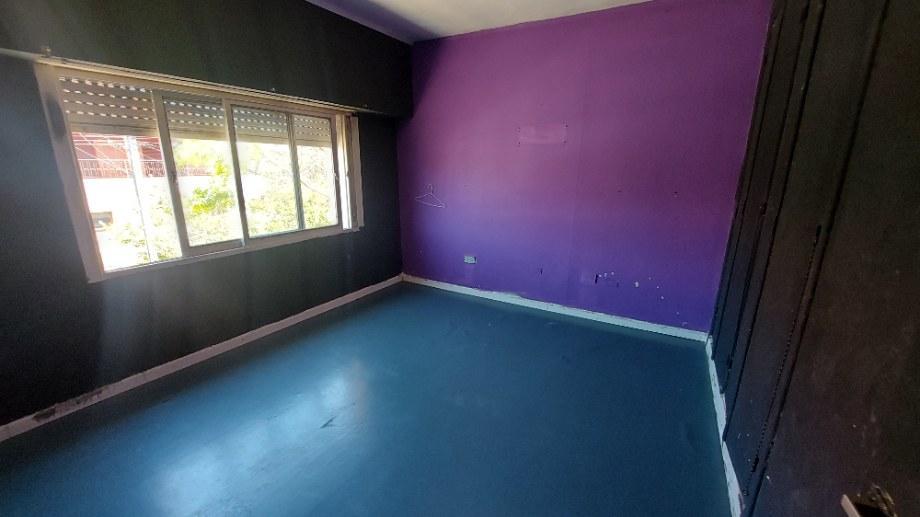 Galpón de 200 m² Aprox y 2 Deptos 3 Ambientes en Block 1