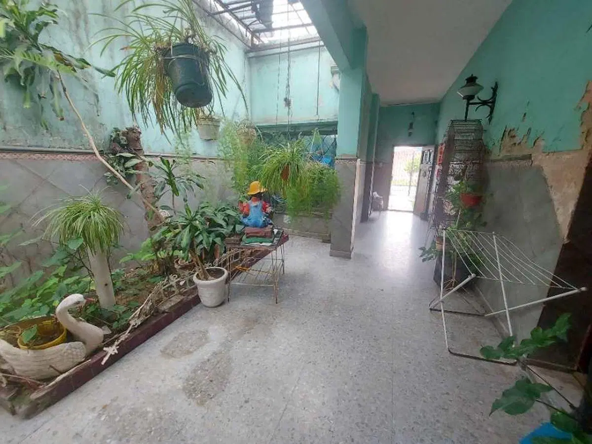 LOTE DE 8,66 X 50 MTS CON 2 UNIDADES A REFACCIONAR O DEMOLER 2