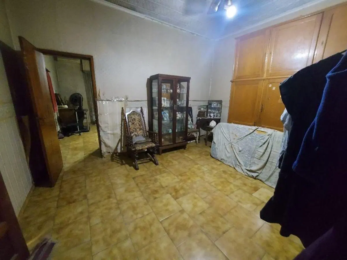 LOTE DE 8,66 X 50 MTS CON 2 UNIDADES A REFACCIONAR O DEMOLER 5