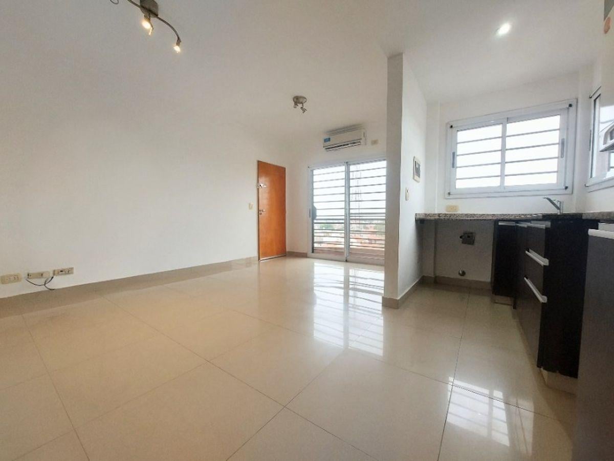 Foto de DEPARTAMENTO SEMIPISO 2 AMBIENTES CON 2 BALCONES, imagen 3