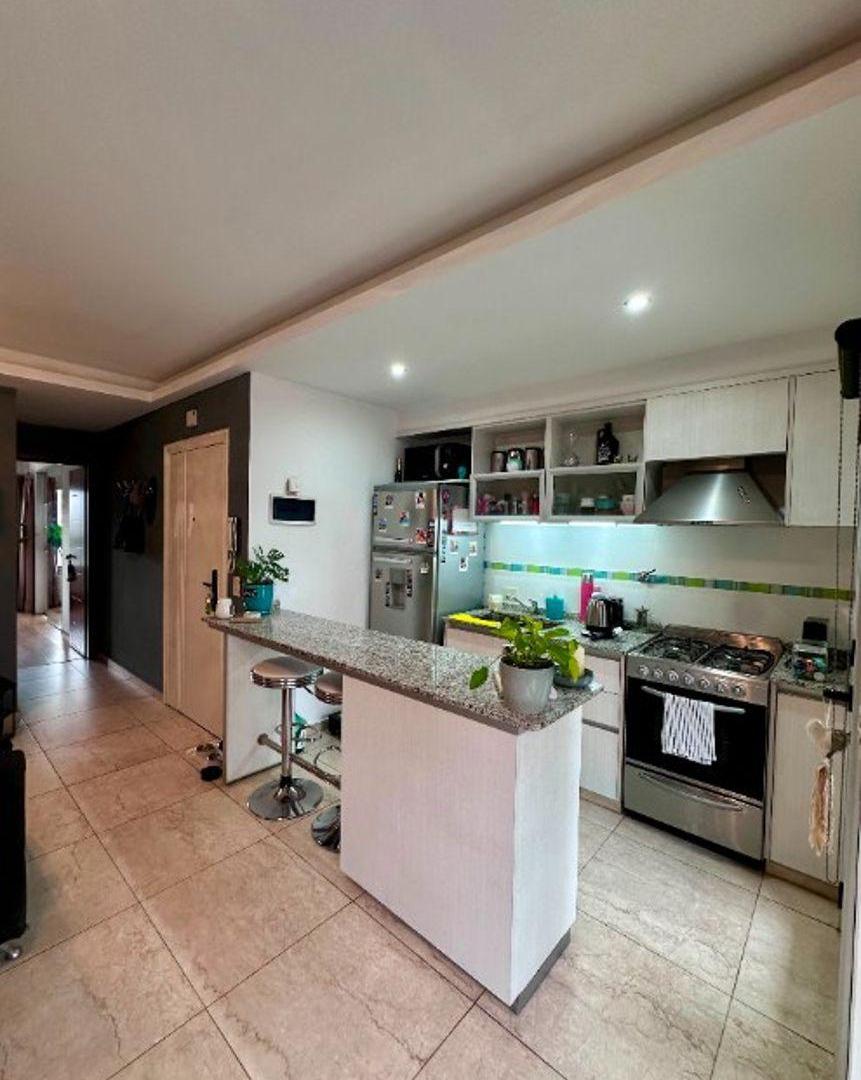 Foto de HERMOSO DEPTO SEMIPISO 2 AMBIENTES CON COCHERA, imagen 5