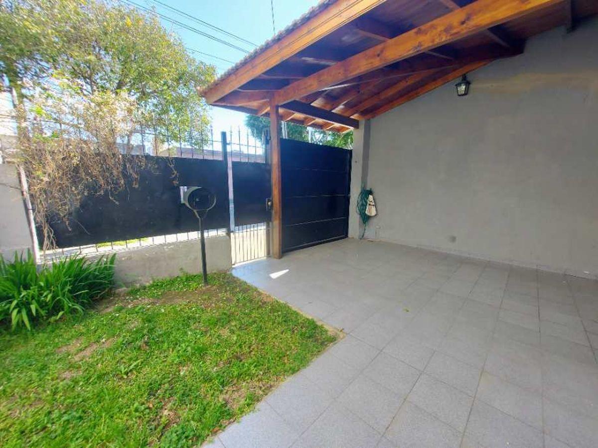 Foto de HERMOSA CASA PH 3 AMBIENTES CON JARDIN, GARAGE, PATIO Y TERRAZA, imagen 5
