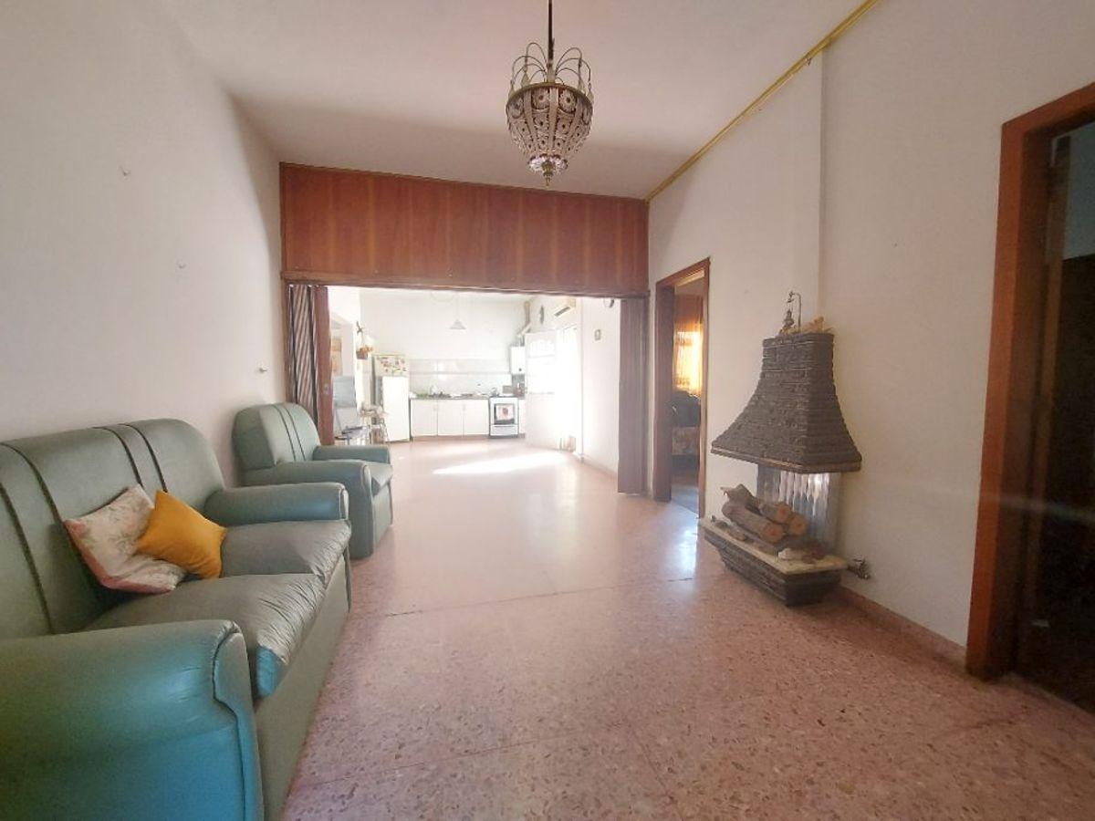 Foto de DEPTO TIPO CASA AL FRENTE 3 AMBIENTES CON JARDIN Y PATIO, imagen 5
