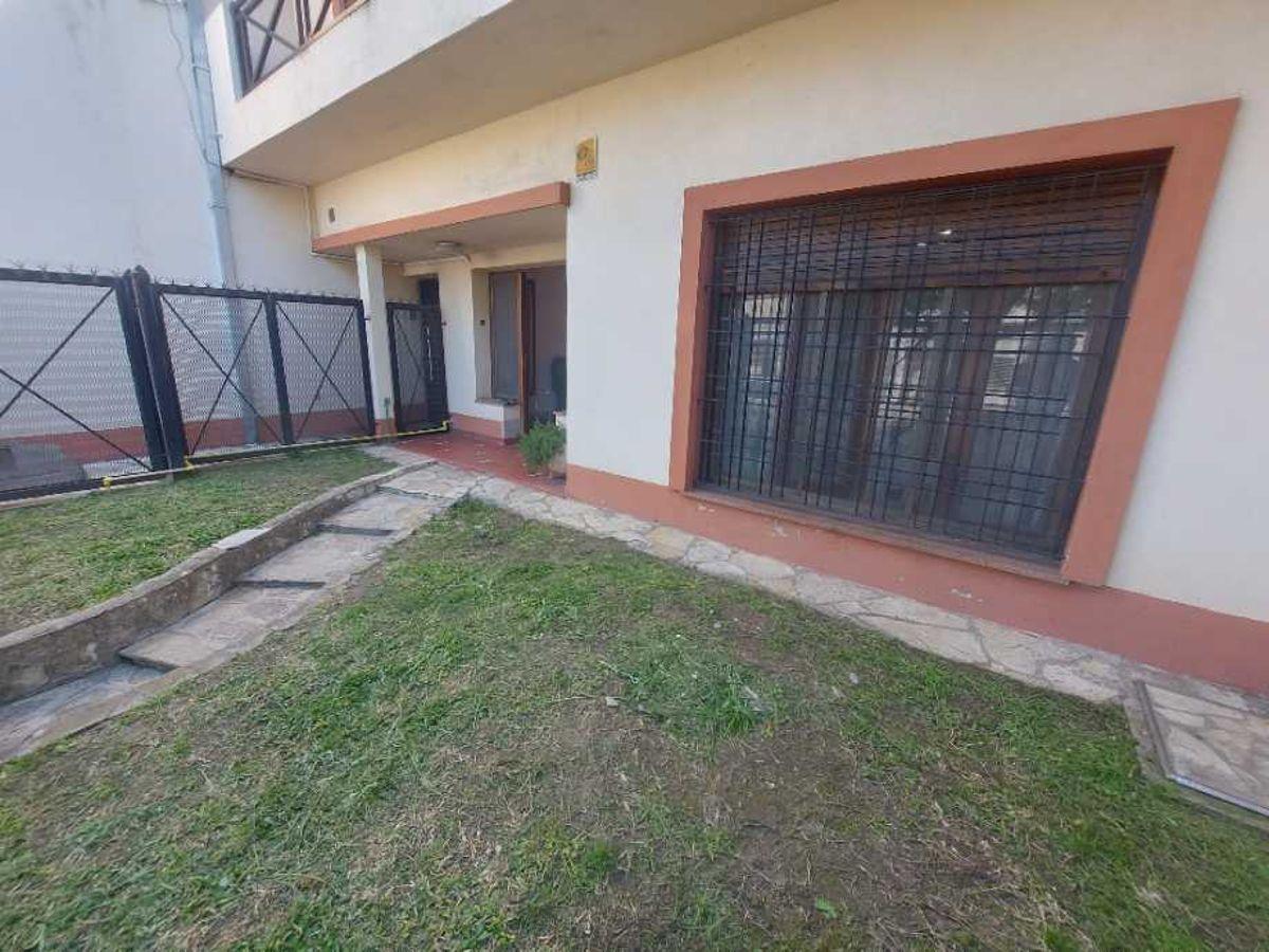 Foto de DEPTO TIPO CASA AL FRENTE 3 AMBIENTES CON JARDIN Y PATIO, imagen 3