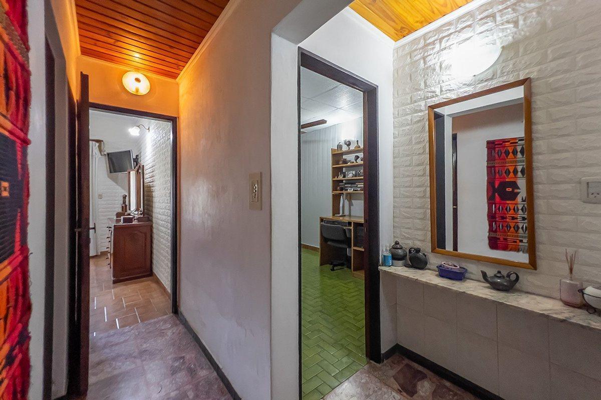Venta, Excelente Casa Impecable en G. Baigorria 4
