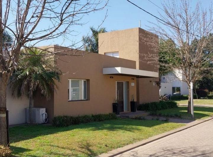 Casa en venta en Barrio cerrado La Antonella 2